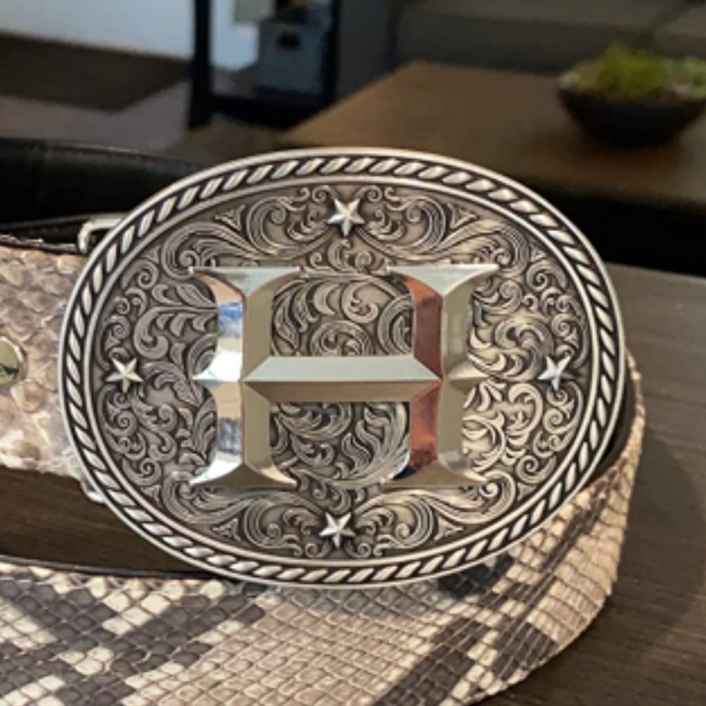 Beautiful new silver Letter H initial H belt buckle.  All letters available